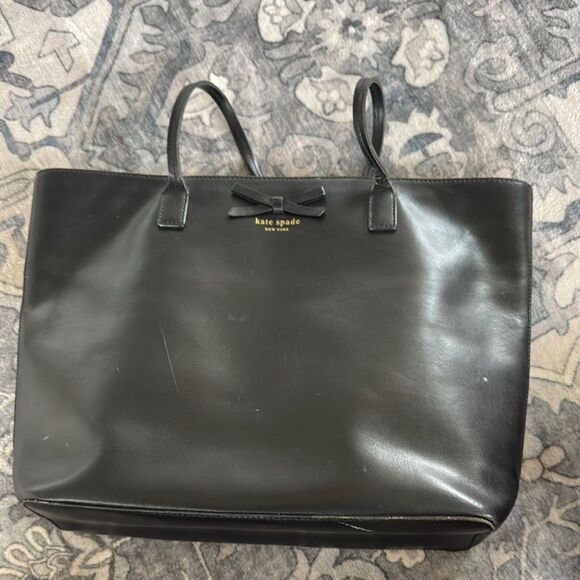 Kate Spade Black Tote Bag with Sleek Design - Picture 1 of 8